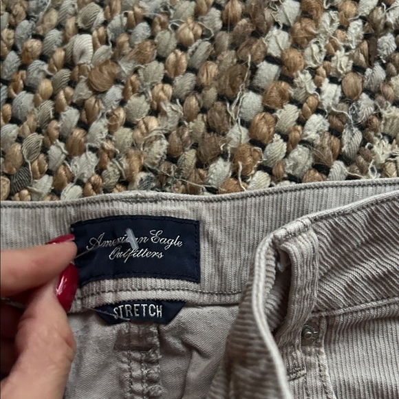 AEO stretch, gray curdoroy short - Picture 2 of 9